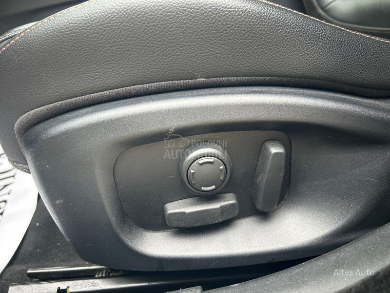 Jaguar XE 2.0D Portfolio