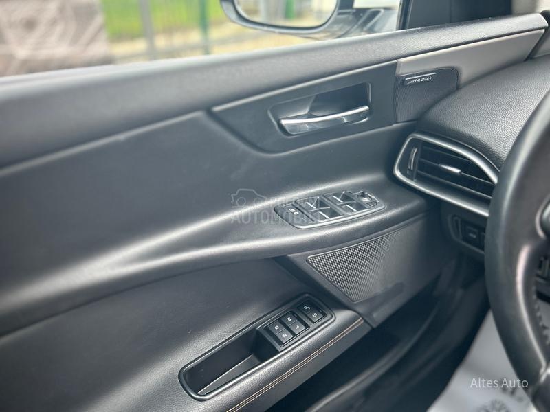 Jaguar XE 2.0D Portfolio