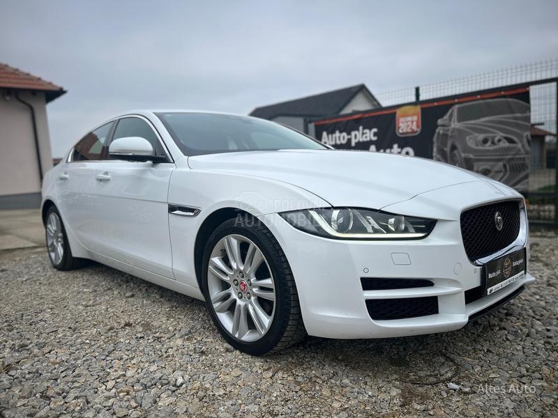 Jaguar XE 2.0D Portfolio