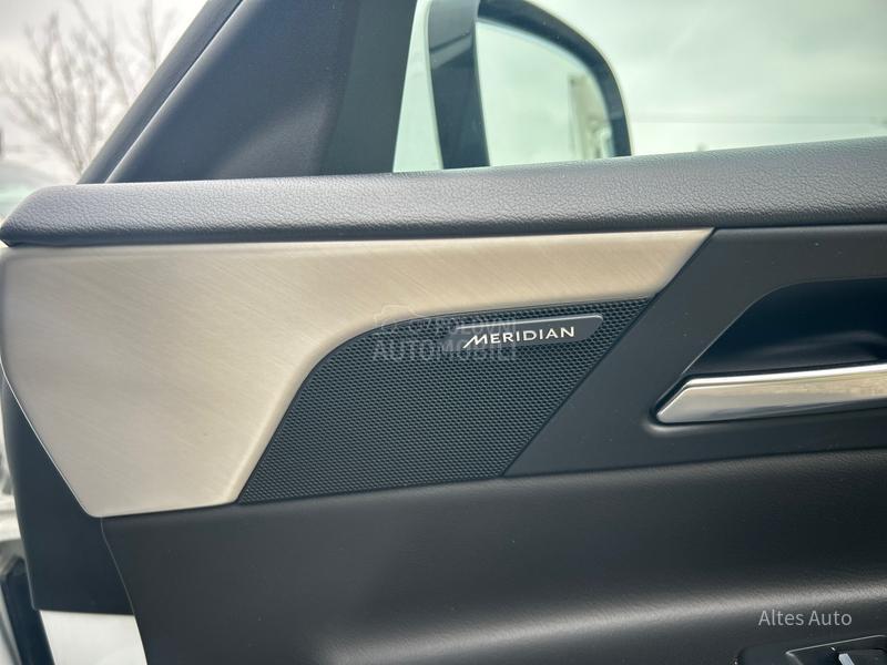 Jaguar XE 2.0D Portfolio