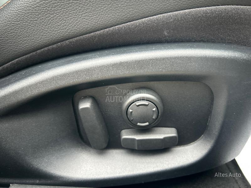 Jaguar XE 2.0D Portfolio