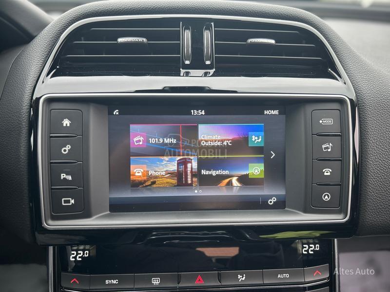 Jaguar XE 2.0D Portfolio