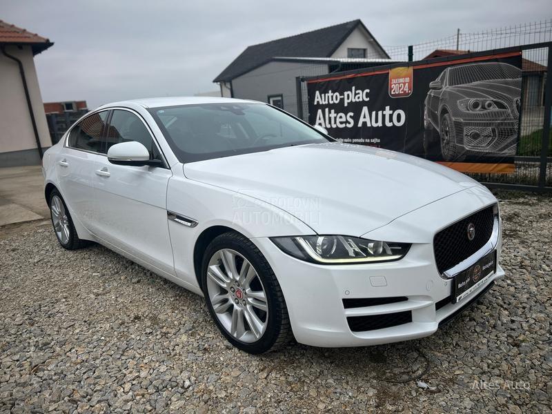 Jaguar XE 2.0D Portfolio