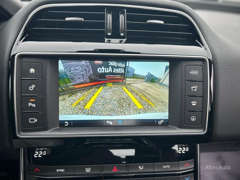 Jaguar XE 2.0D Portfolio