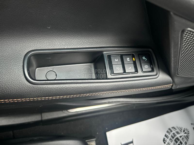 Jaguar XE 2.0D Portfolio