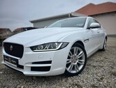 Jaguar XE 2.0D Portfolio