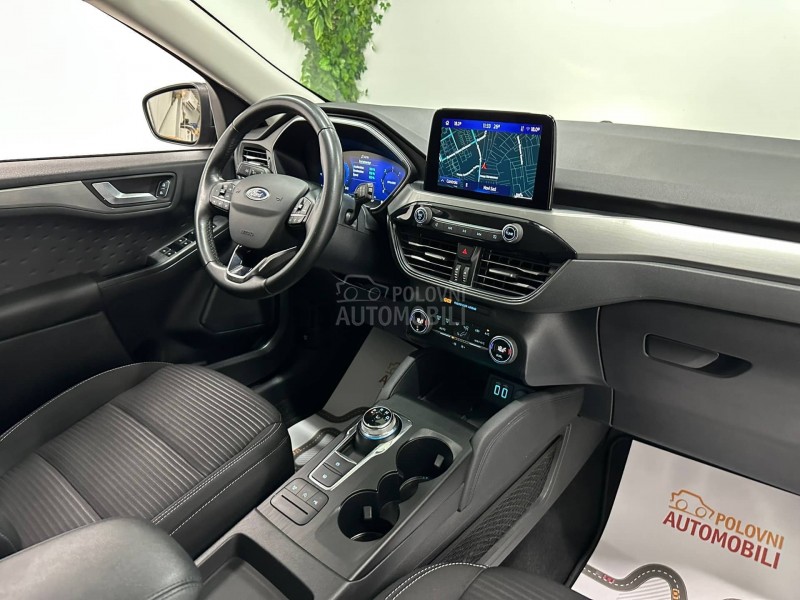 Ford Kuga 1.5 TDCI TITAN AUT