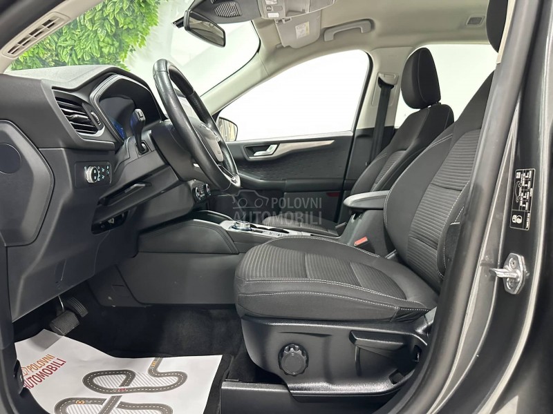 Ford Kuga 1.5 TDCI TITAN AUT