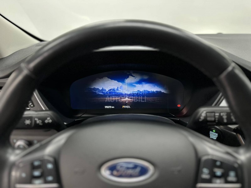 Ford Kuga 1.5 TDCI TITAN AUT