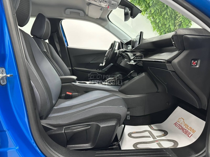 Peugeot 2008 1.2 ALLURE AUT