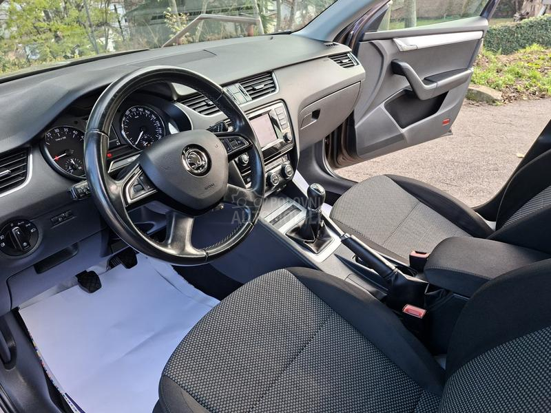 Škoda Octavia 2.0 TDI  ELEGANS