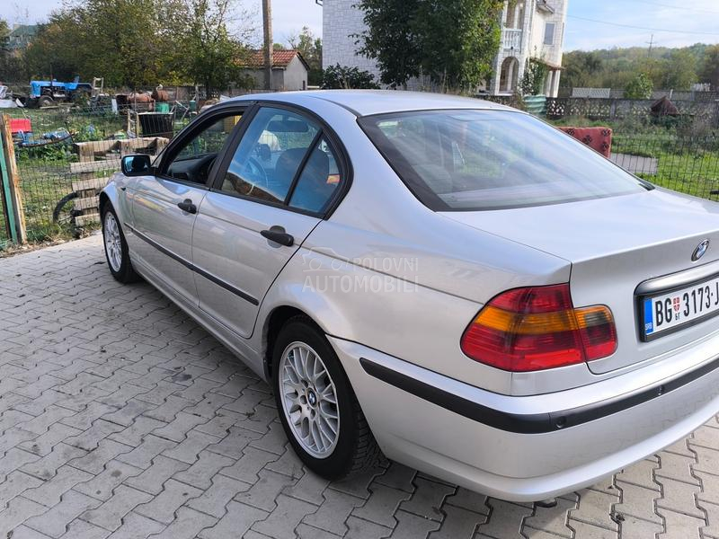 BMW 318 318