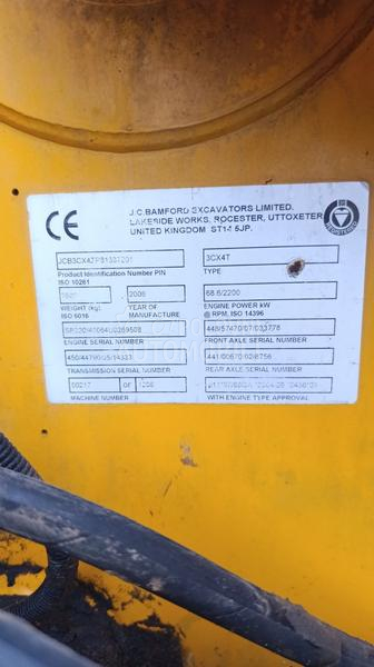 JCB 3CX4T