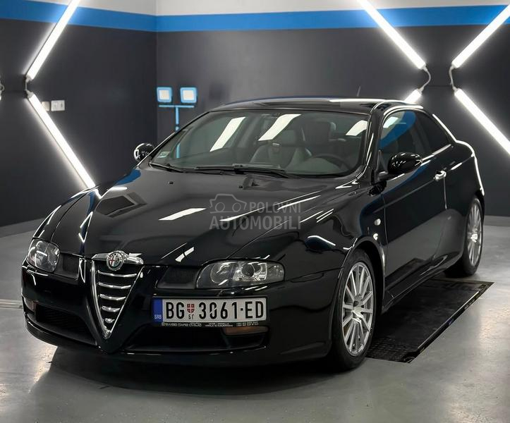 Alfa Romeo GT 