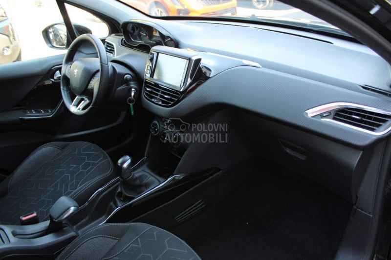 Peugeot 2008 1.2 PURETECH ACTIVE