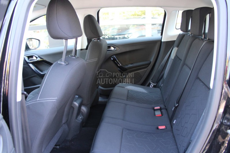 Peugeot 2008 1.2 PURETECH ACTIVE