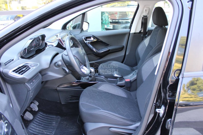 Peugeot 2008 1.2 PURETECH ACTIVE