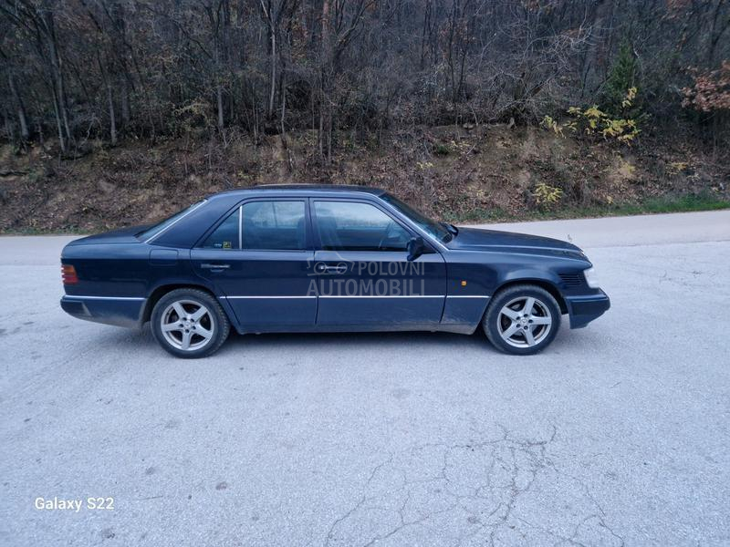 Mercedes Benz W124 300td