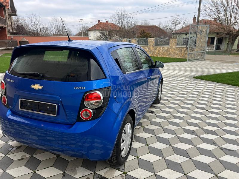 Chevrolet Aveo 