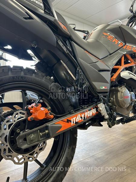 Peda TEK 250 EFI ABS DOSTUPNI