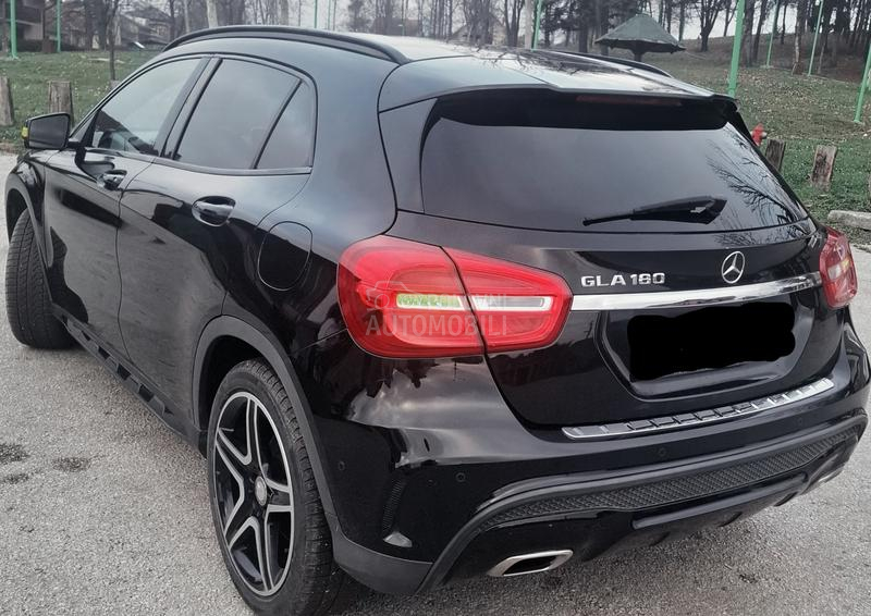 Mercedes Benz GLA 180 1.6 Autentičan AMG