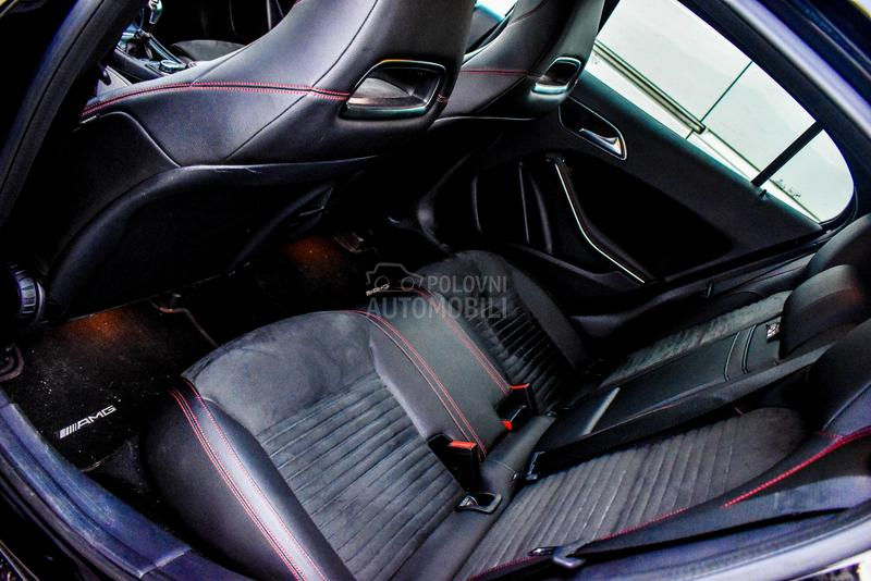 Mercedes Benz GLA 180 1.6 Autentičan AMG