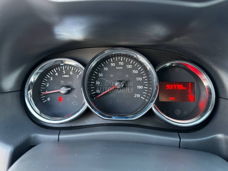 Dacia Duster 4x4 fuull NOV