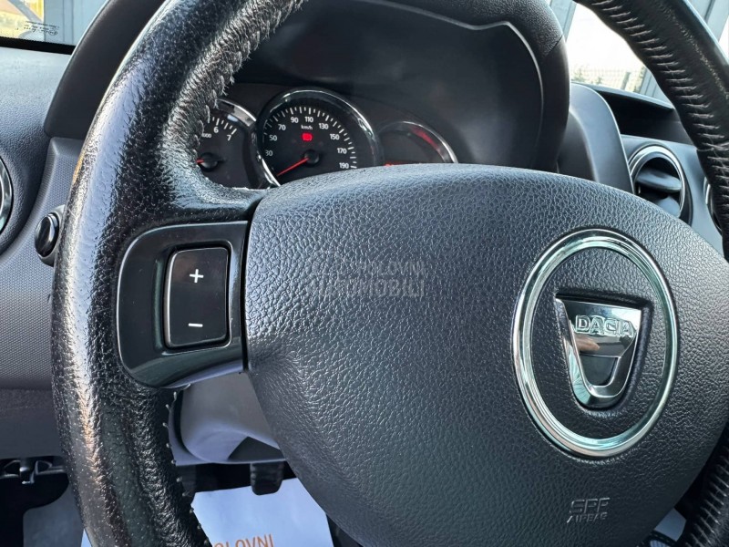 Dacia Duster 4x4 fuull NOV