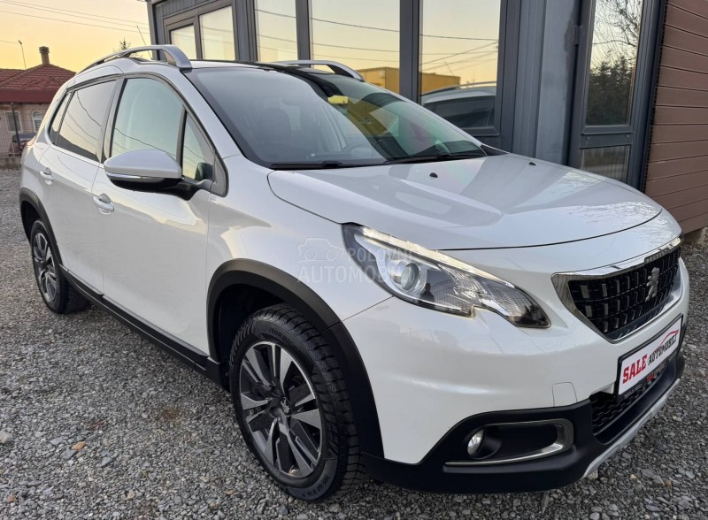 Peugeot 2008 Feline/Pano/Perla