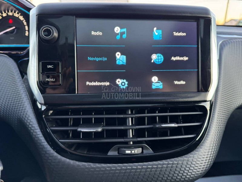 Peugeot 2008 Feline/Pano/Perla