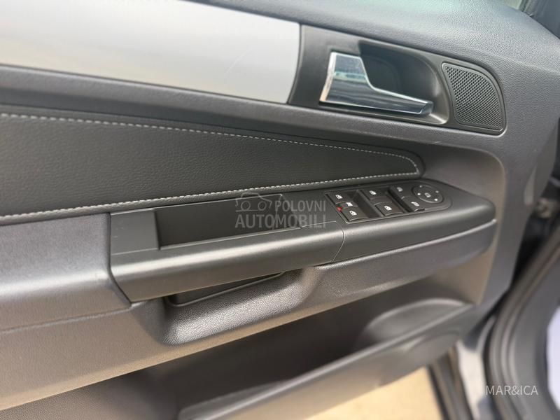 Opel Zafira 1.9 8V BAS-D0BAR