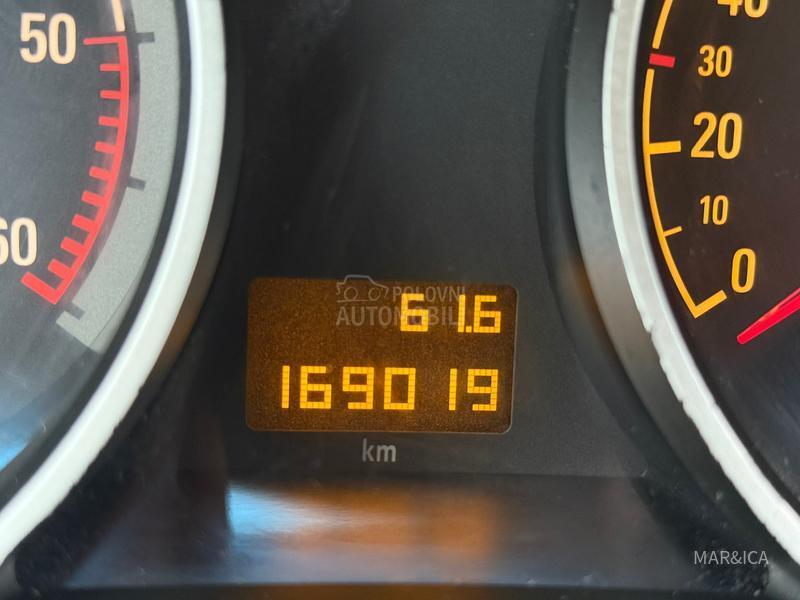 Opel Zafira 1.9 8V BAS-D0BAR