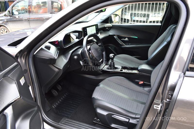 Peugeot 2008 1.2 PureTech Allure