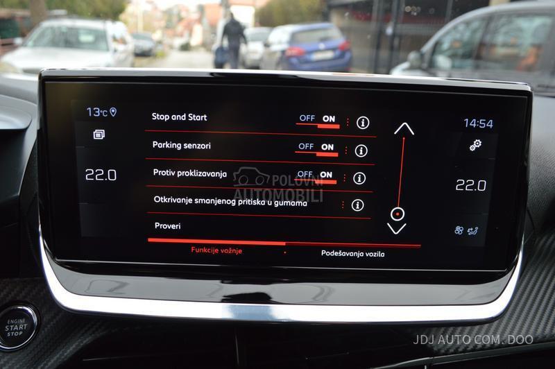 Peugeot 2008 1.2 PureTech Allure