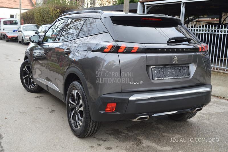 Peugeot 2008 1.2 PureTech Allure