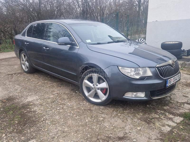 Škoda Superb 