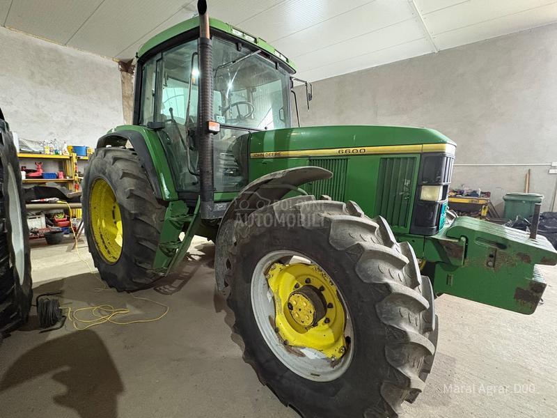 John Deere 6600