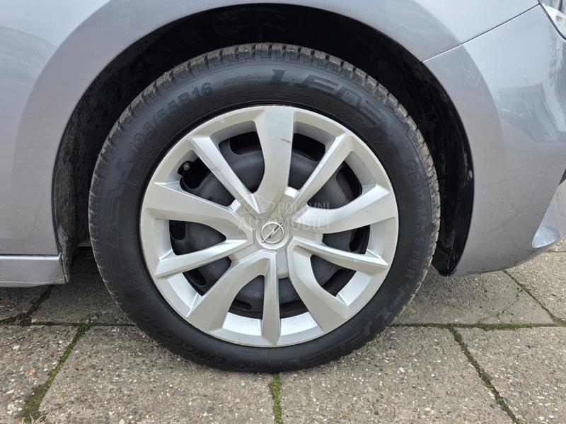 Opel Corsa F 1.5d 75k w