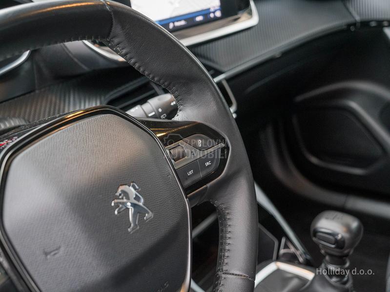 Peugeot 2008 1.2PureTech Led Kam