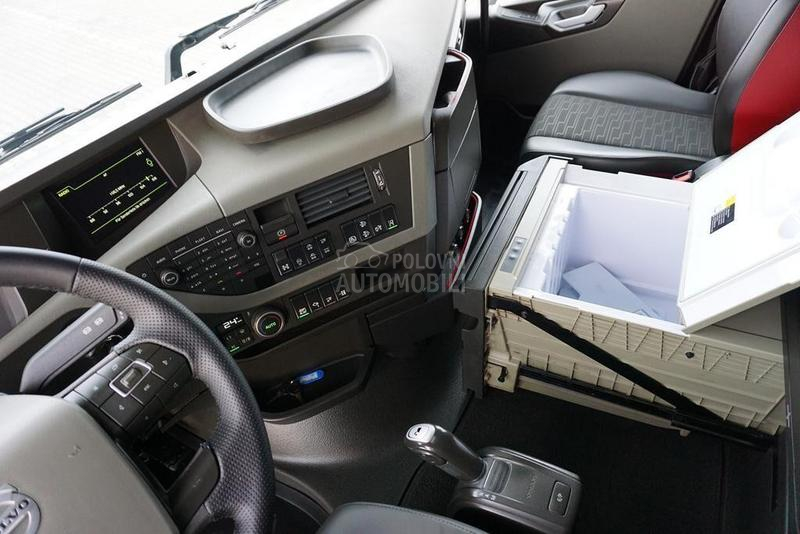 Volvo FH  tegljač DOM1667