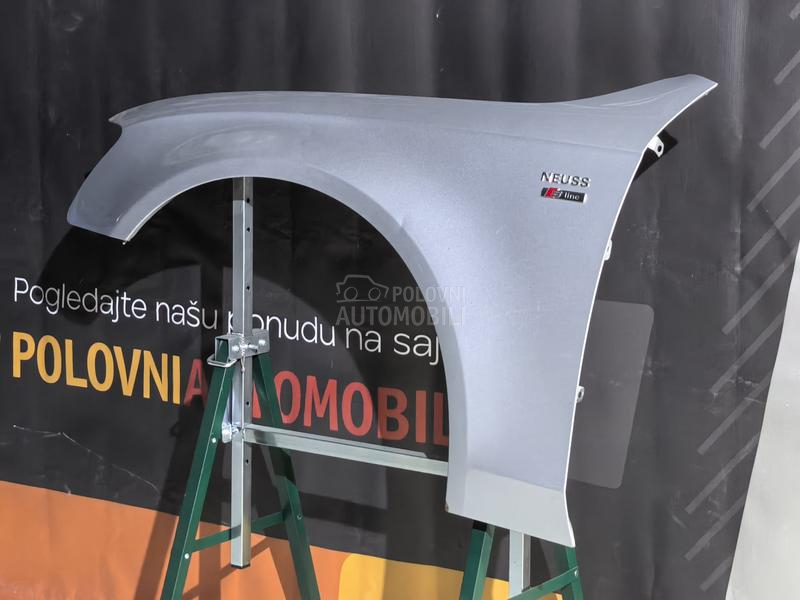 Prednje levo krilo LX7W