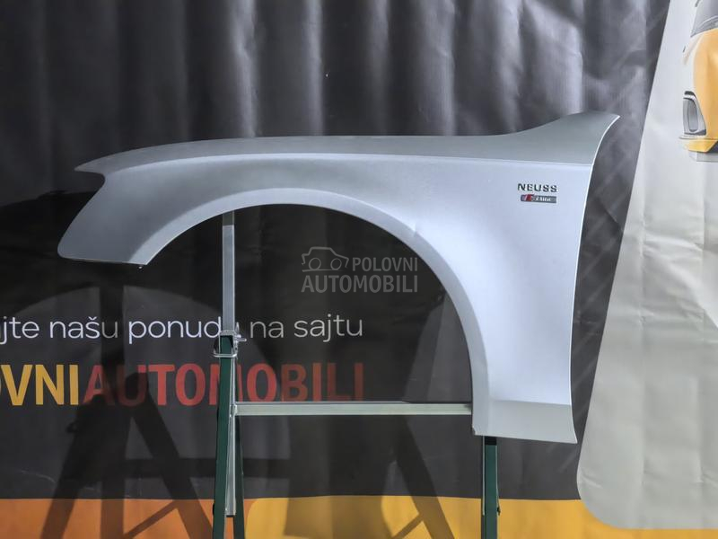 Prednje levo krilo LX7W