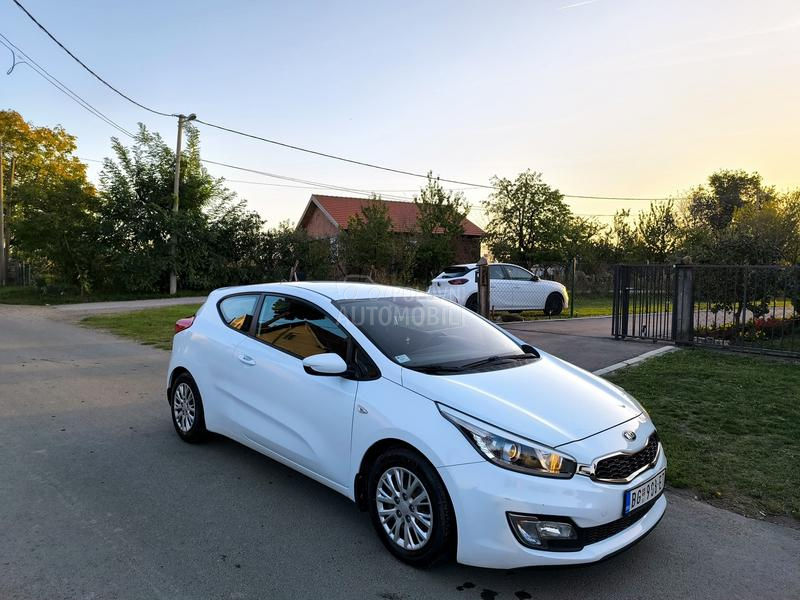 Kia pro_cee`d 