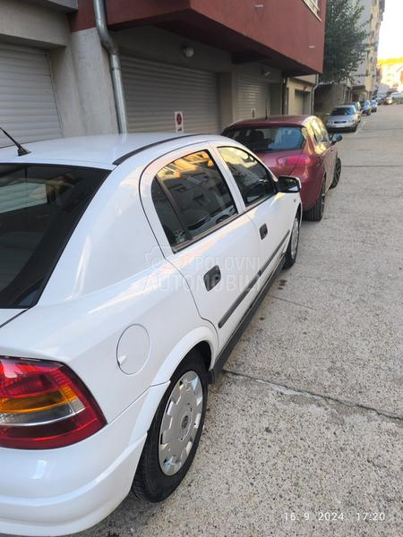 Opel Astra G 1.7