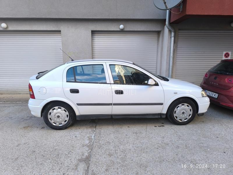 Opel Astra G 1.7