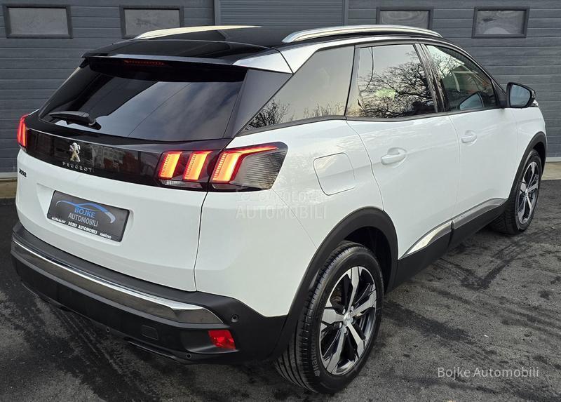 Peugeot 3008 1.5HDI ALLURE
