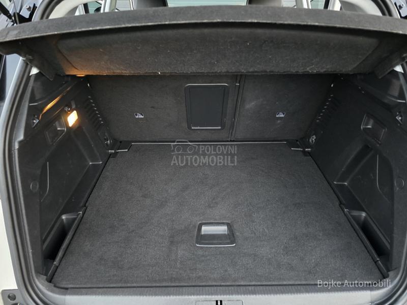 Peugeot 3008 1.5HDI ALLURE