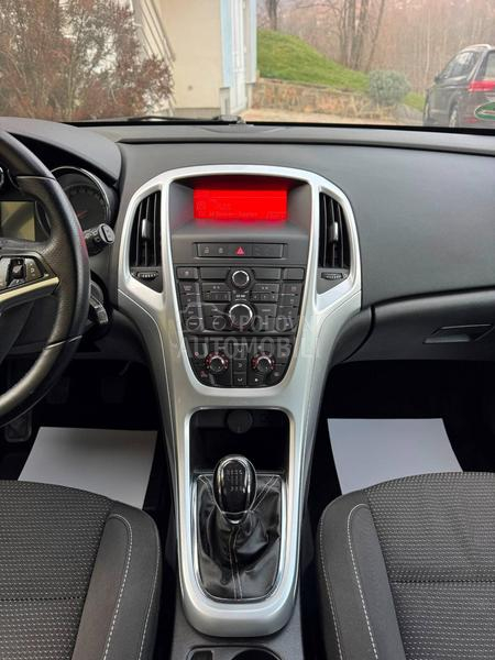 Opel Astra J 1.7 CDTI