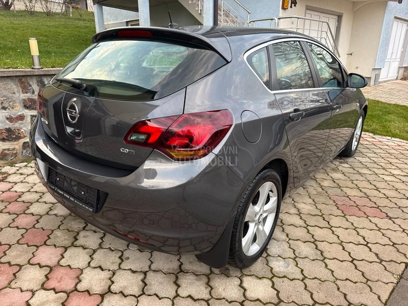 Opel Astra J 1.7 CDTI