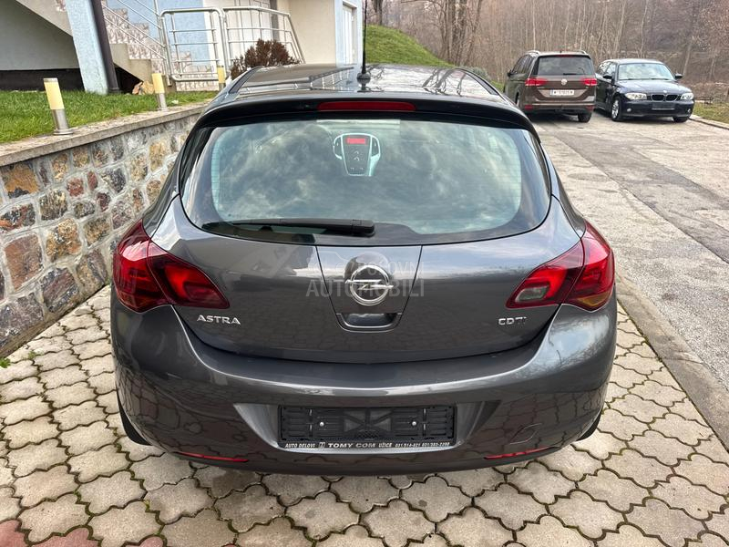 Opel Astra J 1.7 CDTI